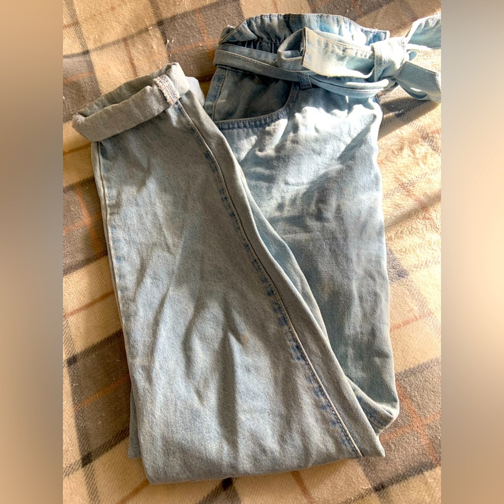 Paper bag jeans